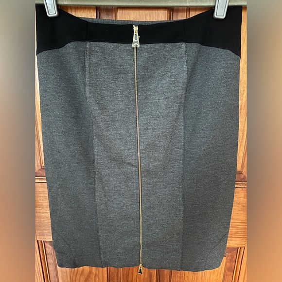 VDP Collection Lead Pencil Skirt in Size 8 - Picture 8 of 11